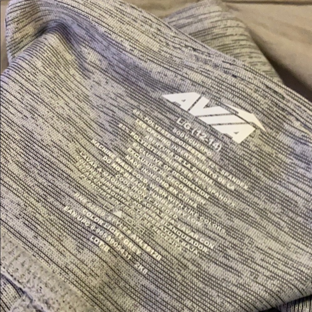 Workout athletic pants.  Grey Avia size large. - Picture 3 of 3